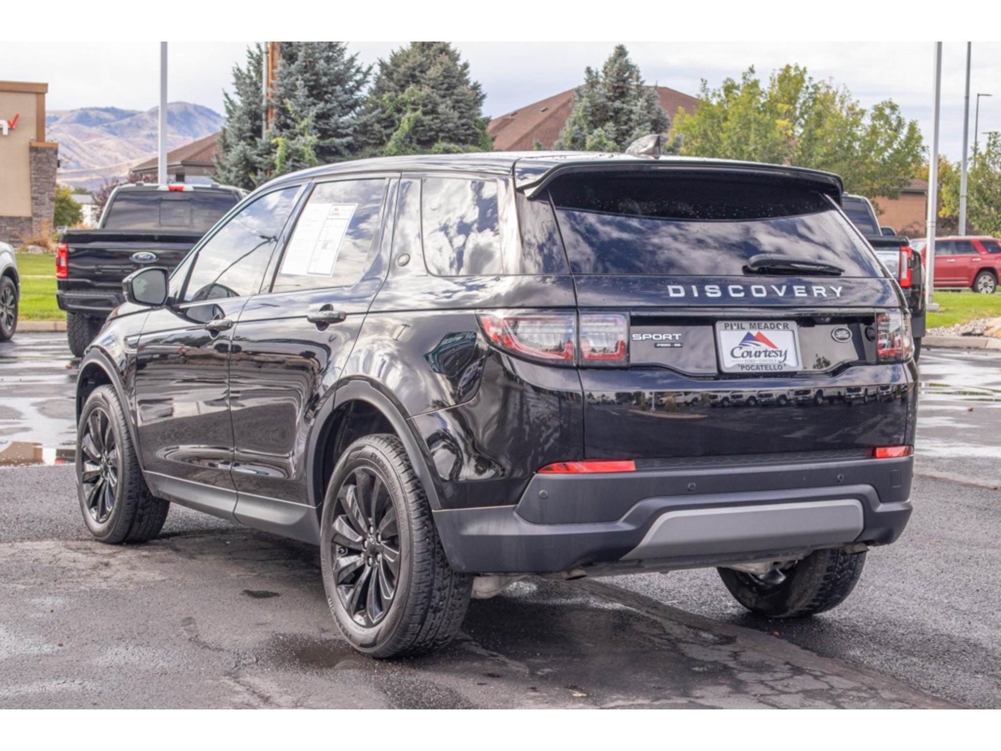 2020 Land Rover Discovery Sport SE