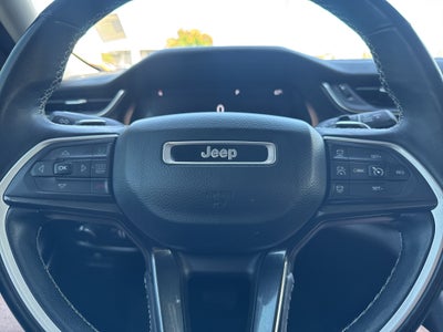 2022 Jeep Grand Cherokee L Laredo