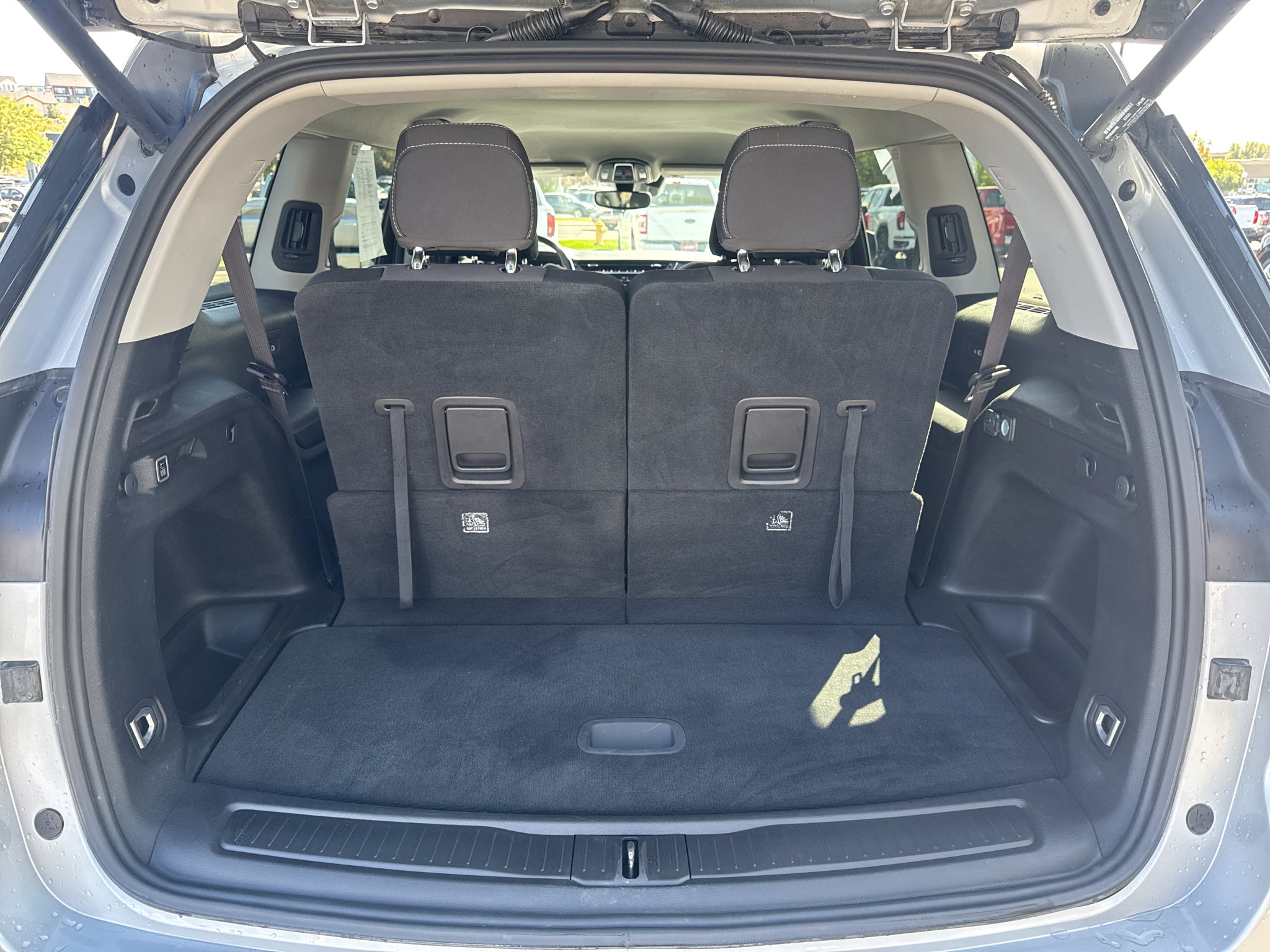 2022 Jeep Grand Cherokee L Laredo