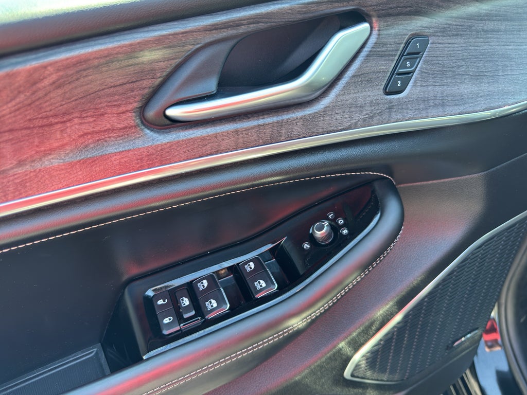 2023 Jeep Grand Cherokee L Overland