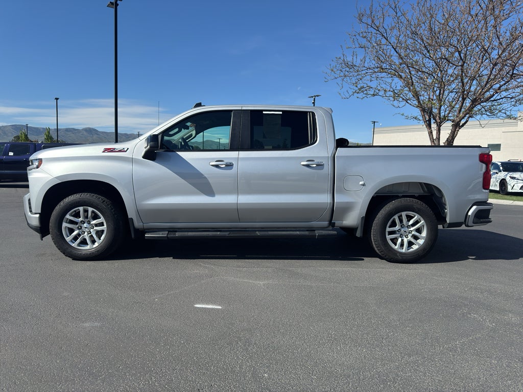 2022 Chevrolet Silverado RST