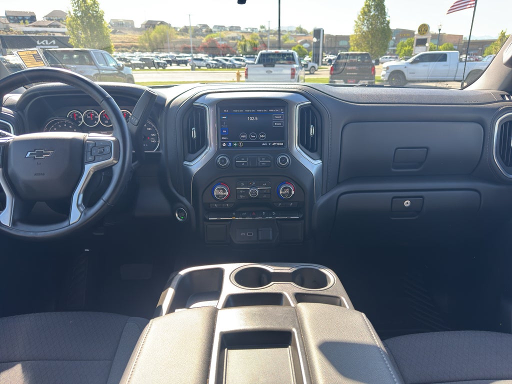 2022 Chevrolet Silverado RST