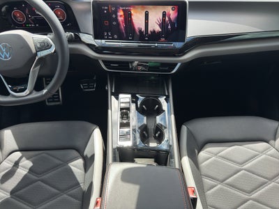 2024 Volkswagen Atlas 2.0T Peak Edition SEL