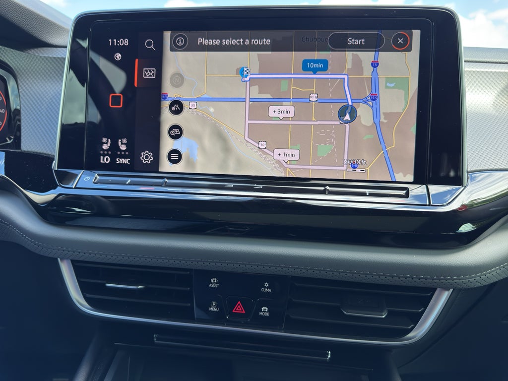 2024 Volkswagen Atlas 2.0T Peak Edition SEL
