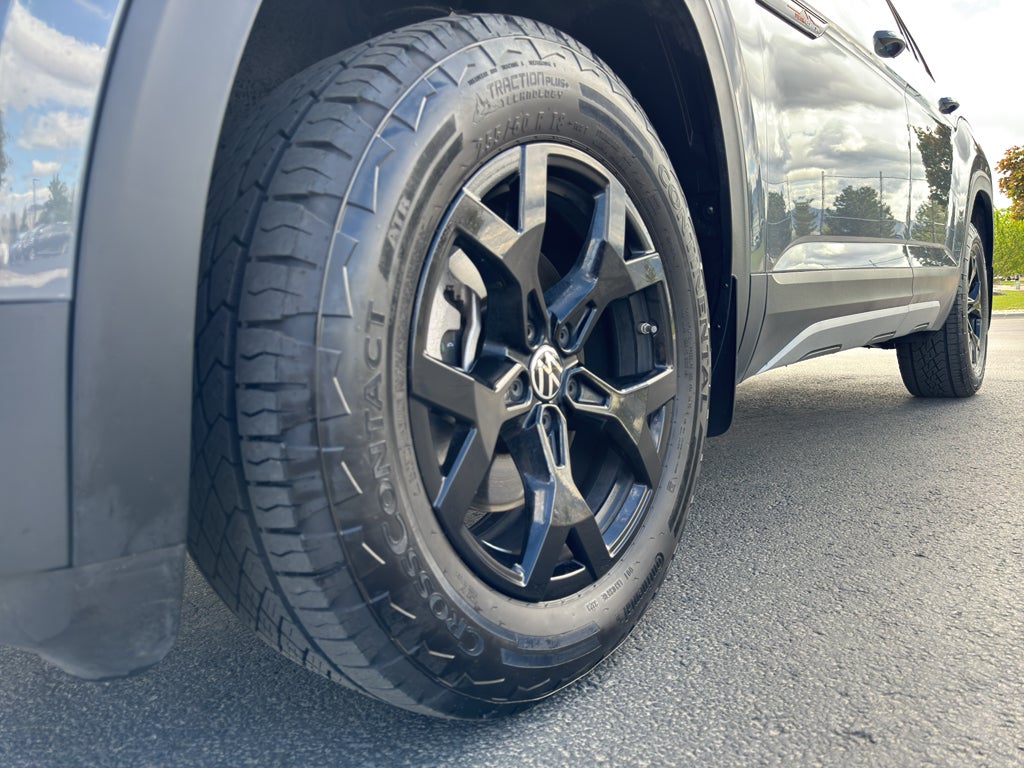 2024 Volkswagen Atlas 2.0T Peak Edition SEL