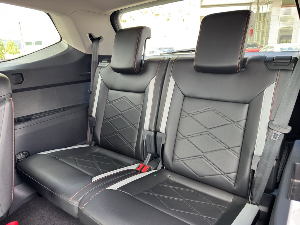 2024 Volkswagen Atlas 2.0T Peak Edition SEL