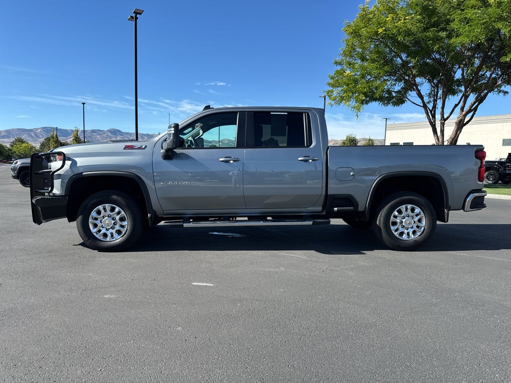 2024 Chevrolet Silverado LT