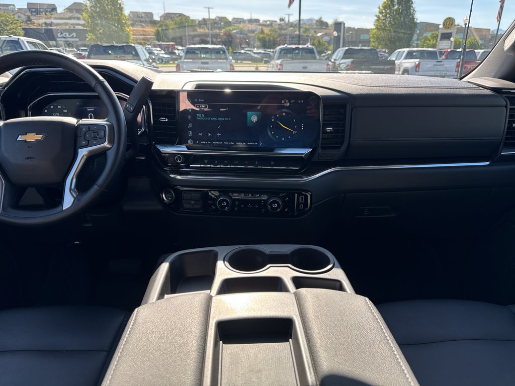 2024 Chevrolet Silverado LT