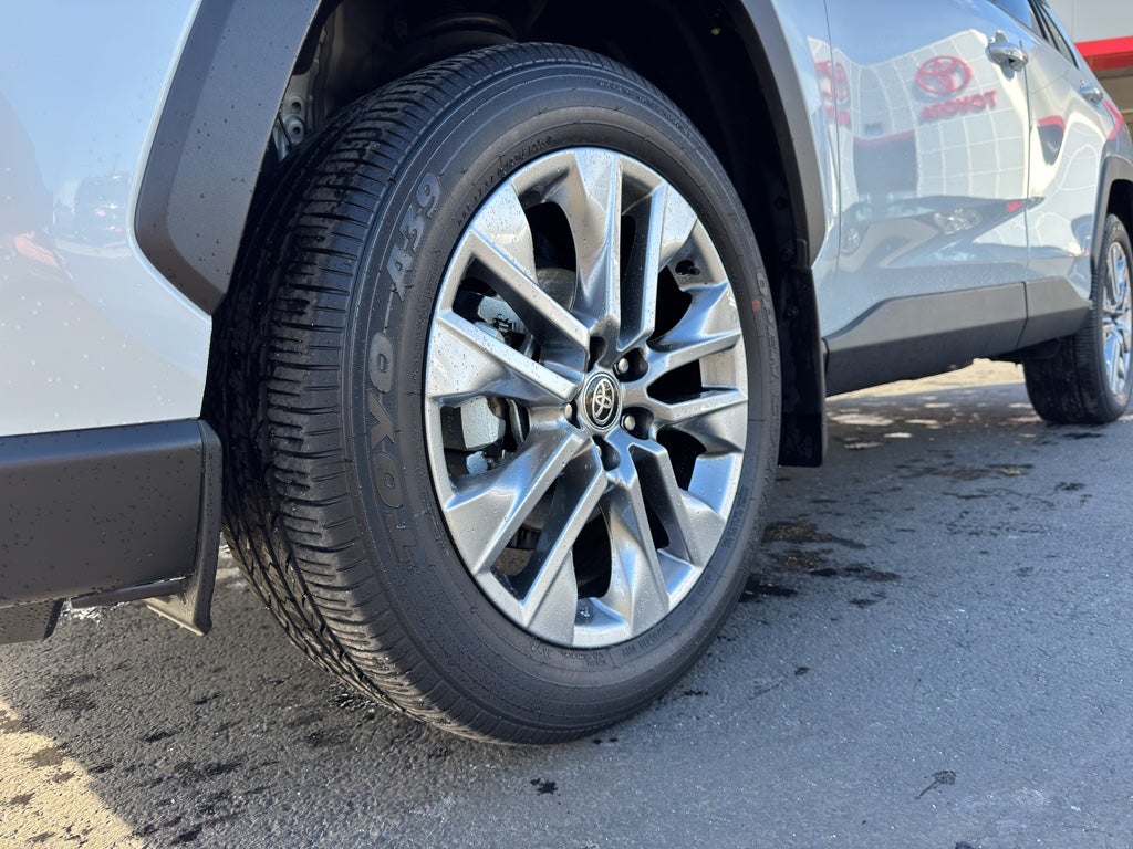 2025 Toyota RAV4 XLE Premium