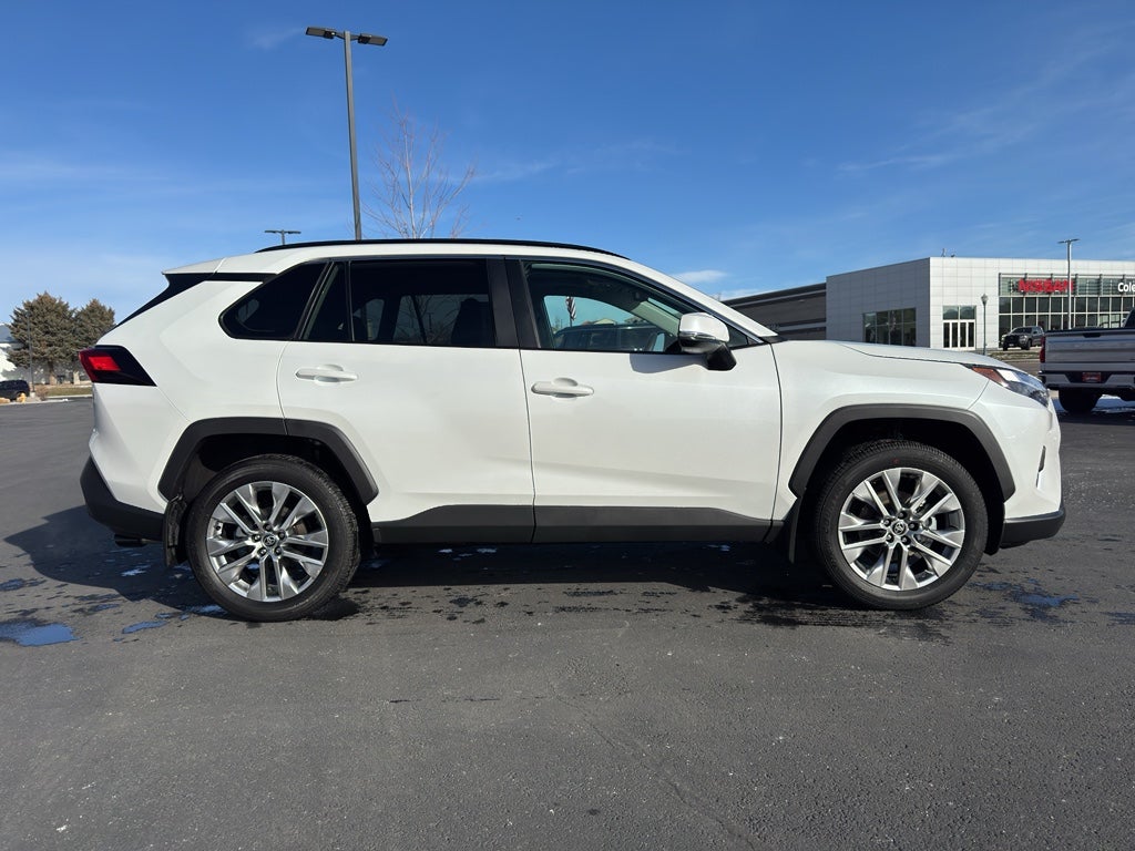2025 Toyota RAV4 XLE Premium