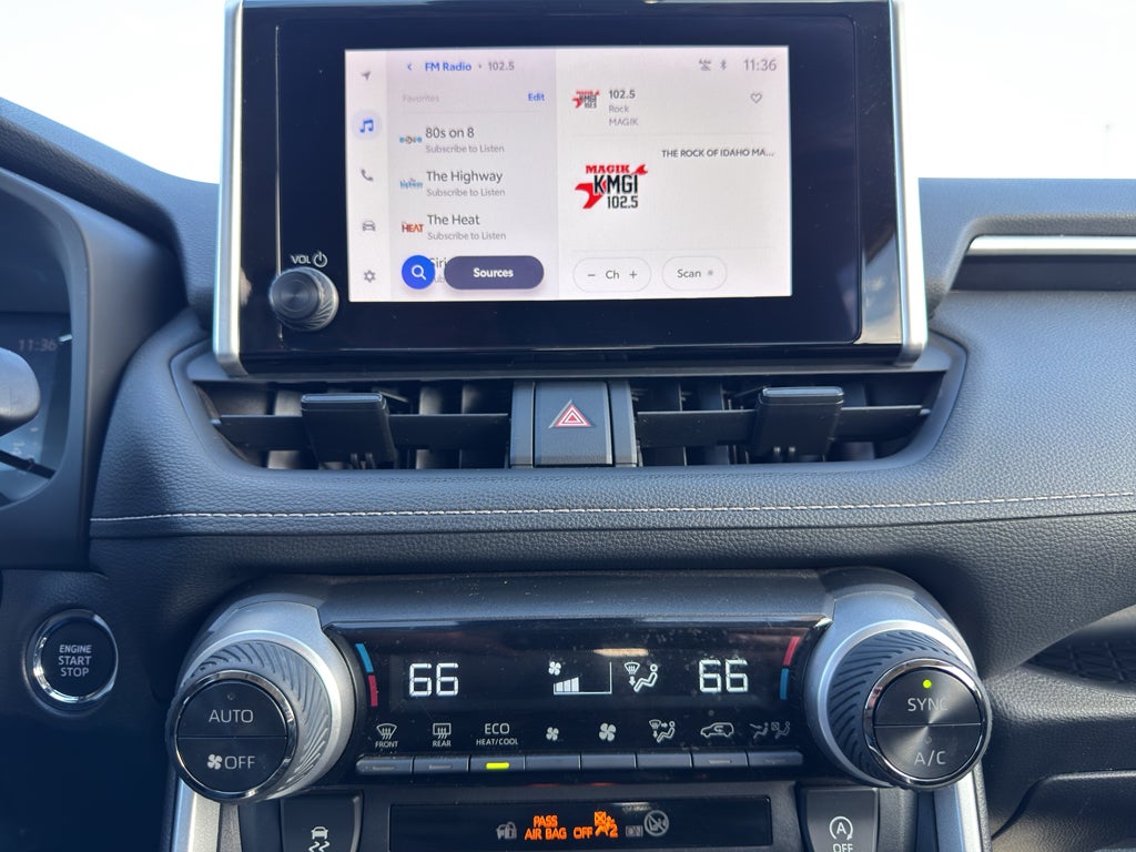 2024 Toyota RAV4 XLE