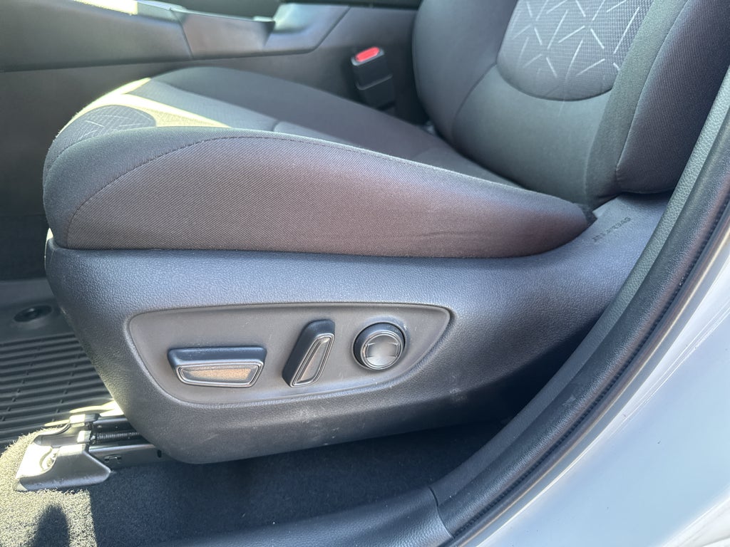 2024 Toyota RAV4 Hybrid Hybrid XLE