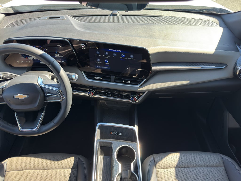 2025 Chevrolet Equinox AWD LT