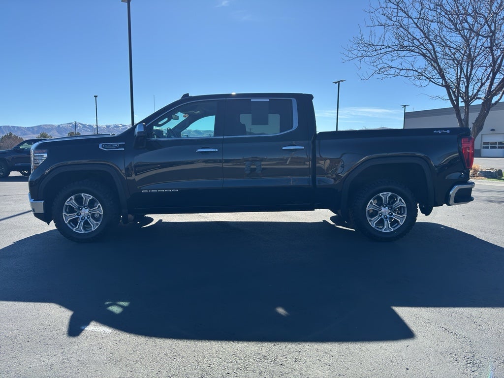 2024 GMC Sierra SLT