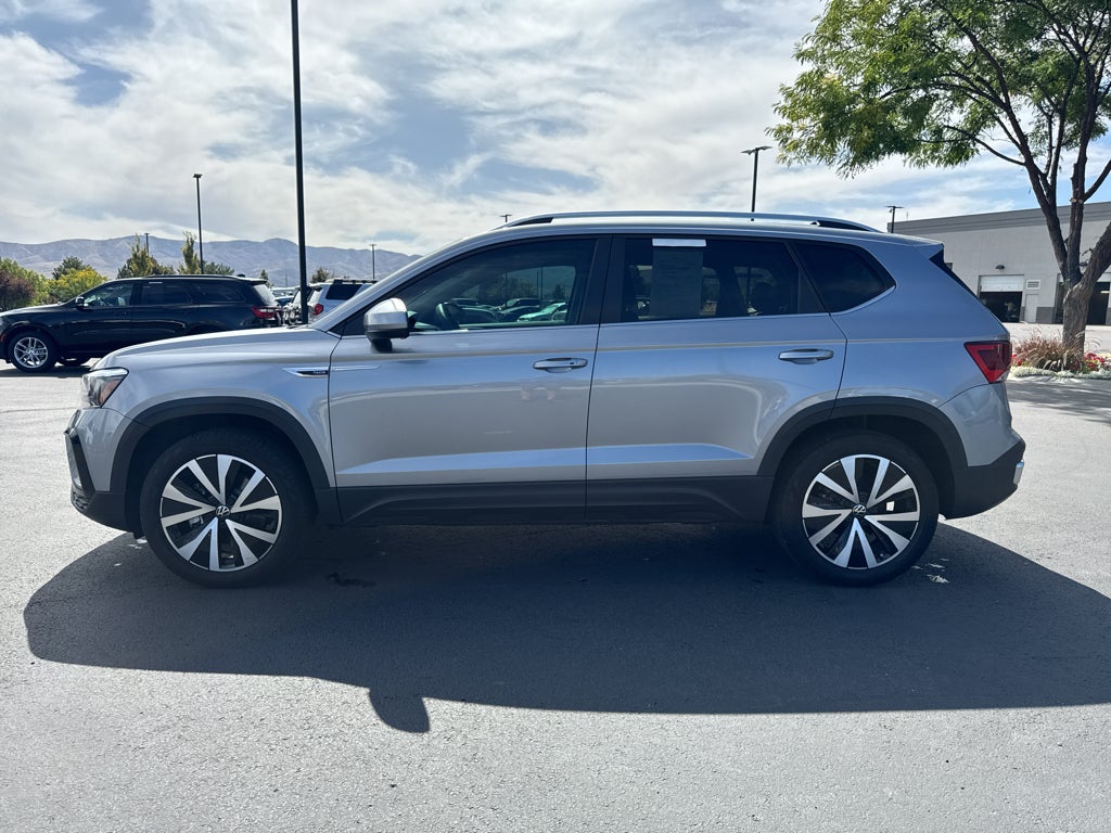 2023 Volkswagen Taos SE