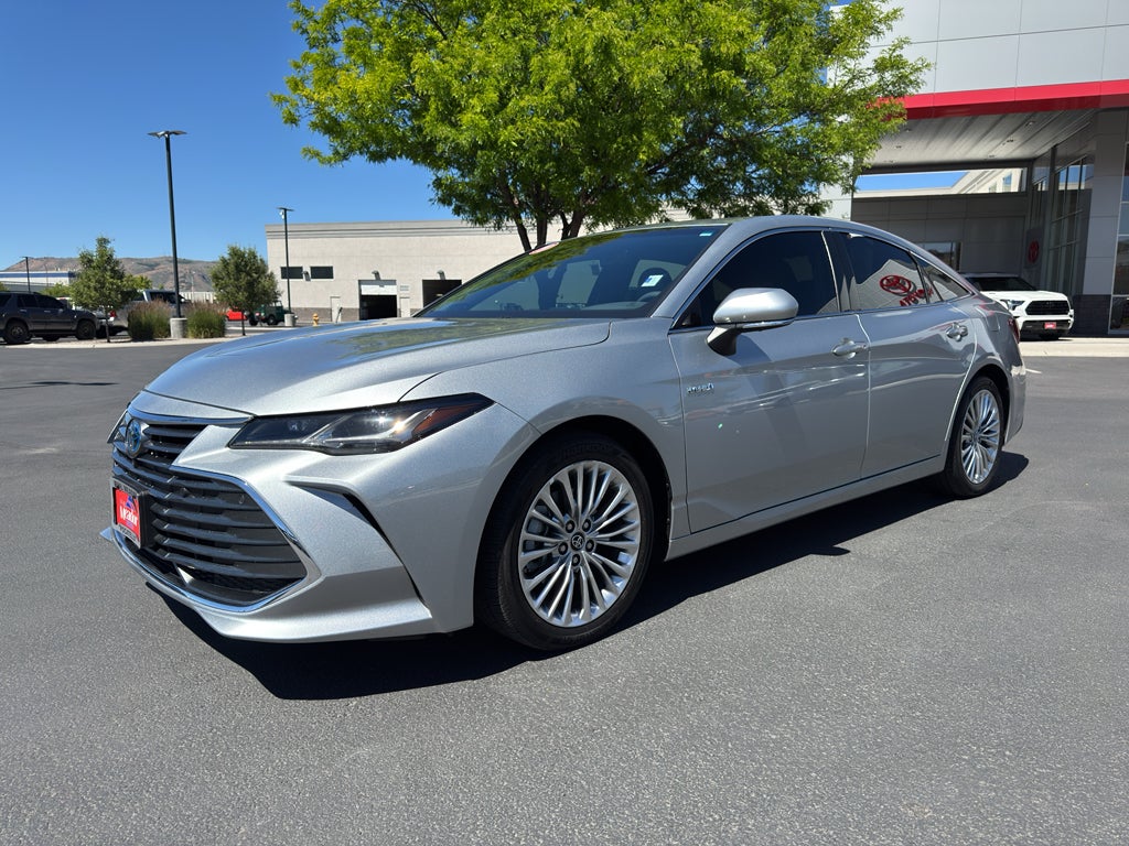 2019 Toyota Avalon Hybrid Limited