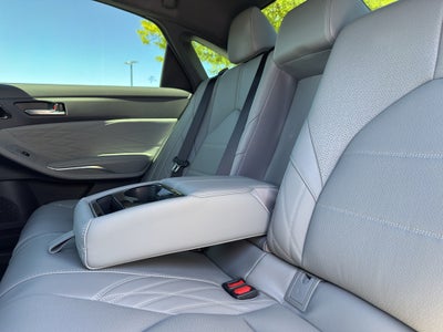 2019 Toyota Avalon Hybrid Limited