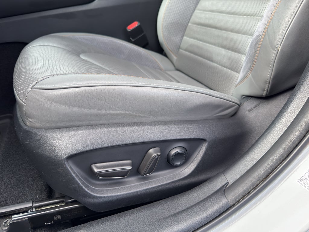 2019 Toyota Avalon Touring