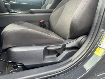 2025 Toyota Camry Hybrid LE
