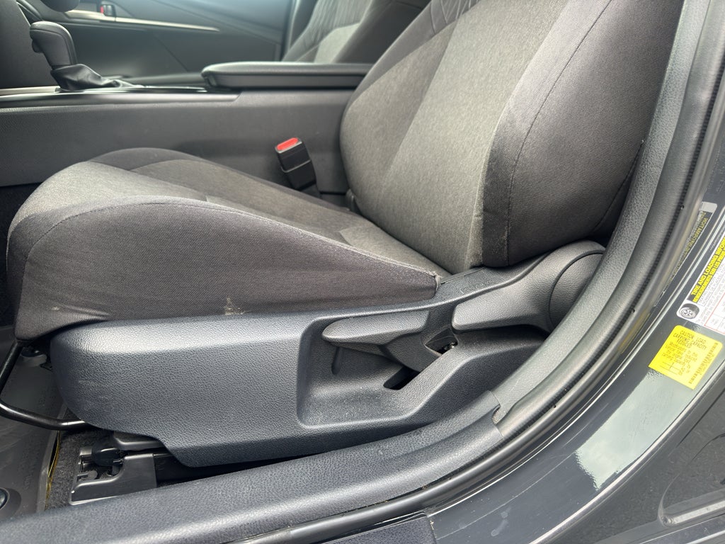 2025 Toyota Camry Hybrid LE