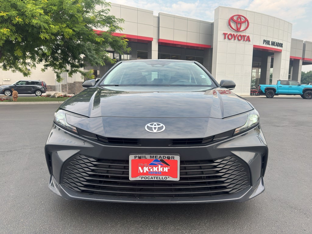 2025 Toyota Camry Hybrid LE