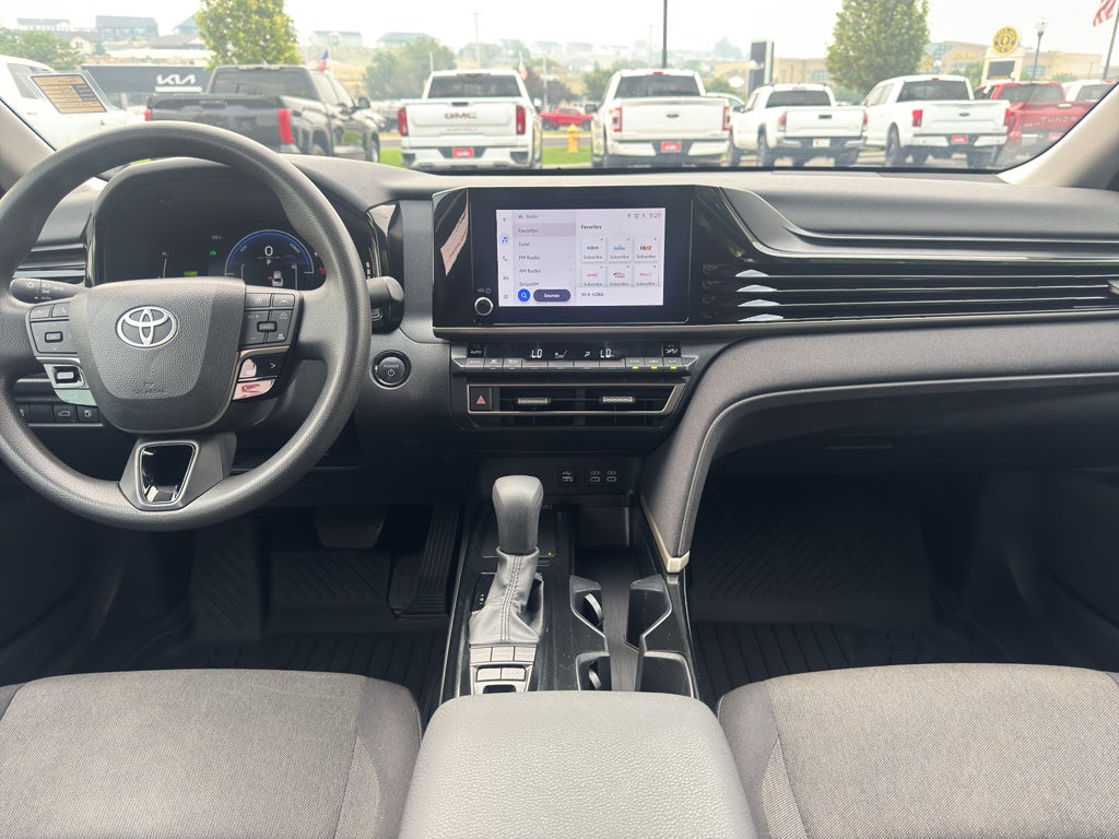 2025 Toyota Camry Hybrid LE