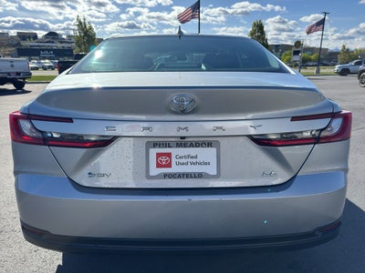 2025 Toyota Camry Hybrid LE