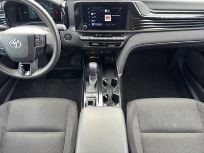 2025 Toyota Camry Hybrid LE
