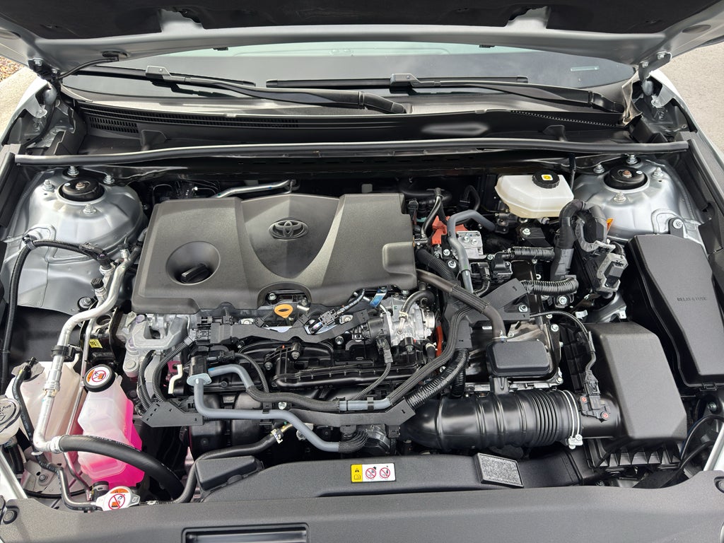 2025 Toyota Camry Hybrid LE