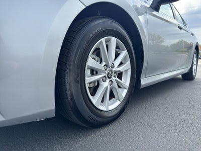 2025 Toyota Camry Hybrid LE