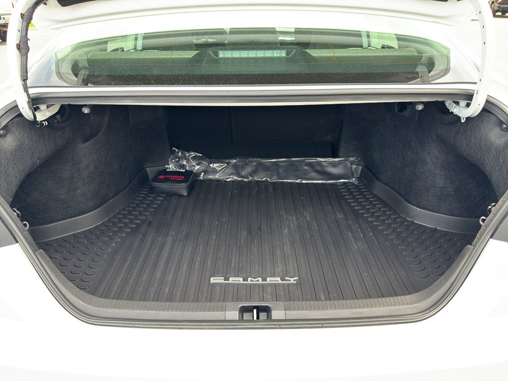 2026 Toyota Camry Hybrid LE