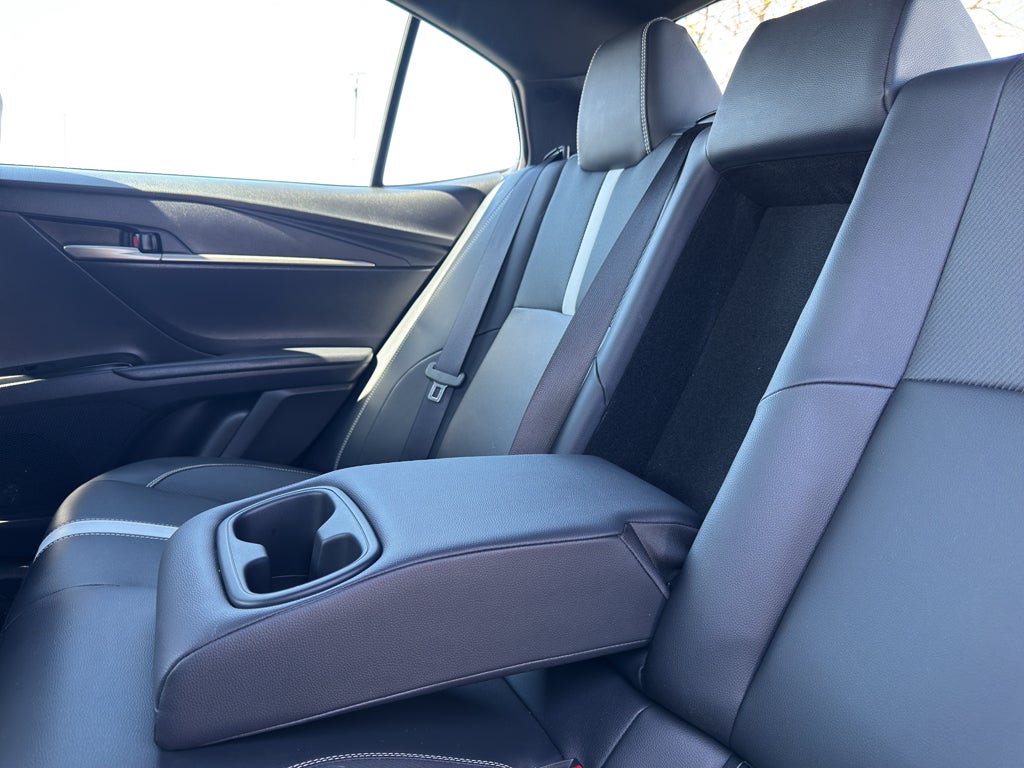 2025 Toyota Camry Hybrid SE