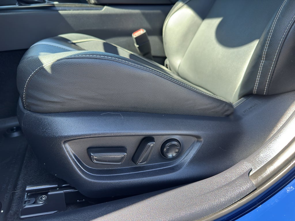 2025 Toyota Camry Hybrid SE
