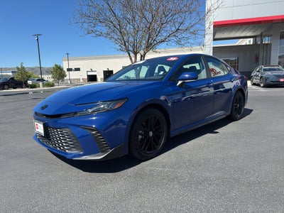 2025 Toyota Camry Hybrid SE