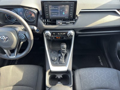 2020 Toyota RAV4 Hybrid XLE