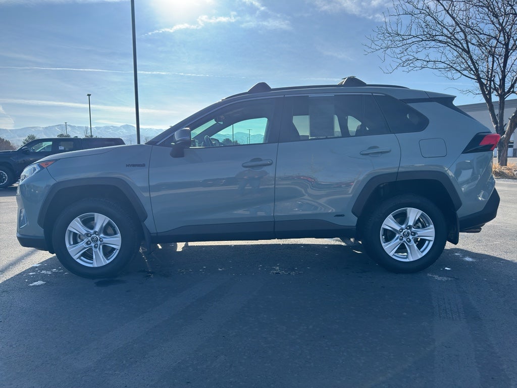 2020 Toyota RAV4 Hybrid XLE