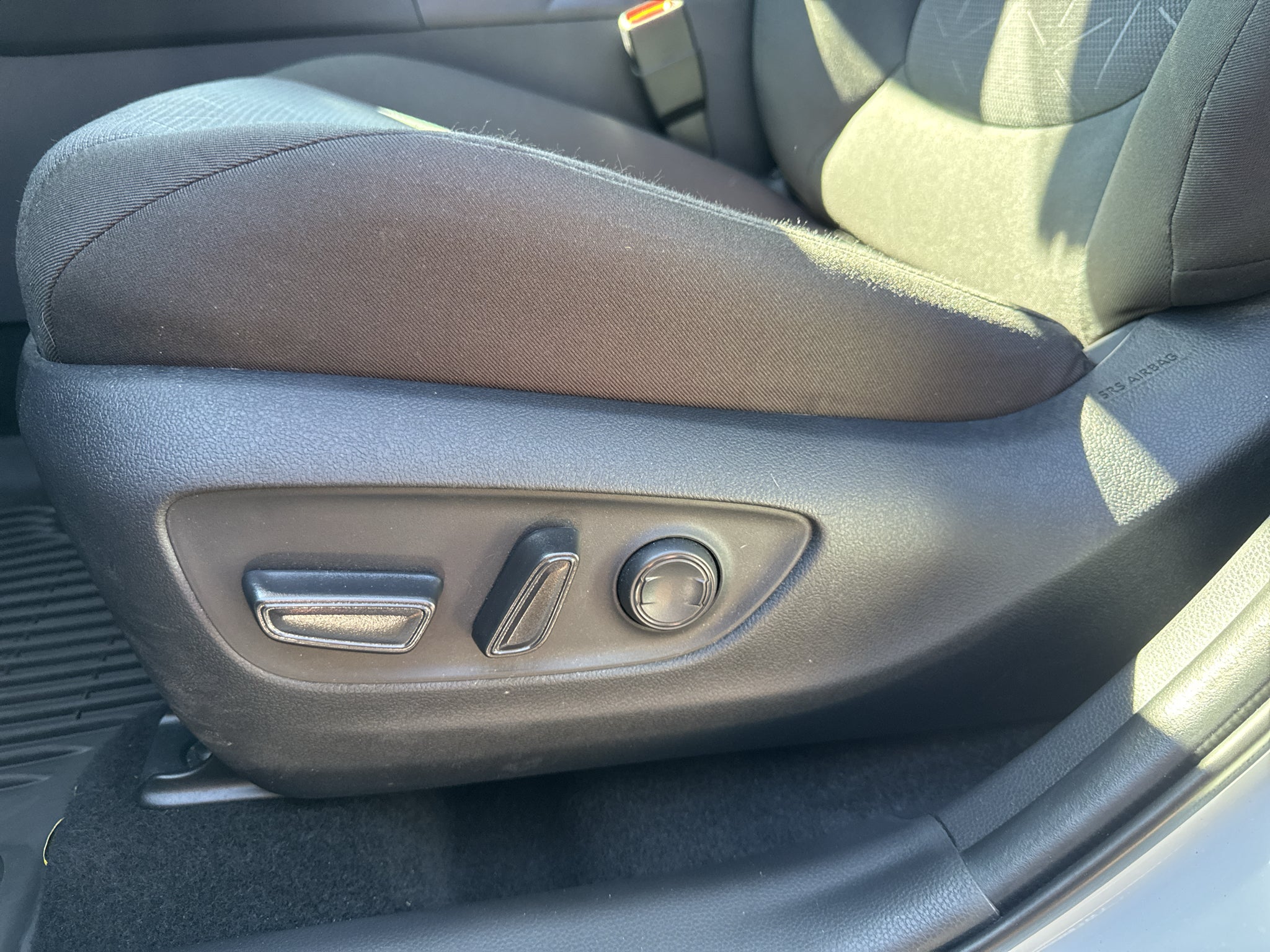 2025 Toyota RAV4 Hybrid Hybrid XLE