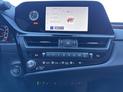 2024 Lexus ES 300h Premium