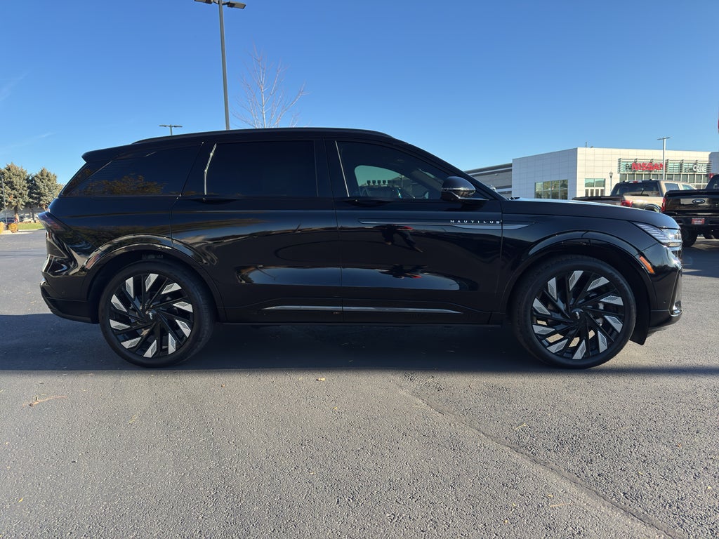 2024 Lincoln Nautilus Reserve