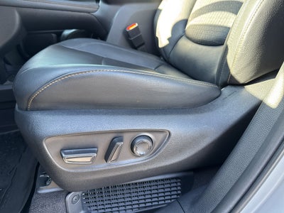 2025 Toyota Sienna Woodland Edition