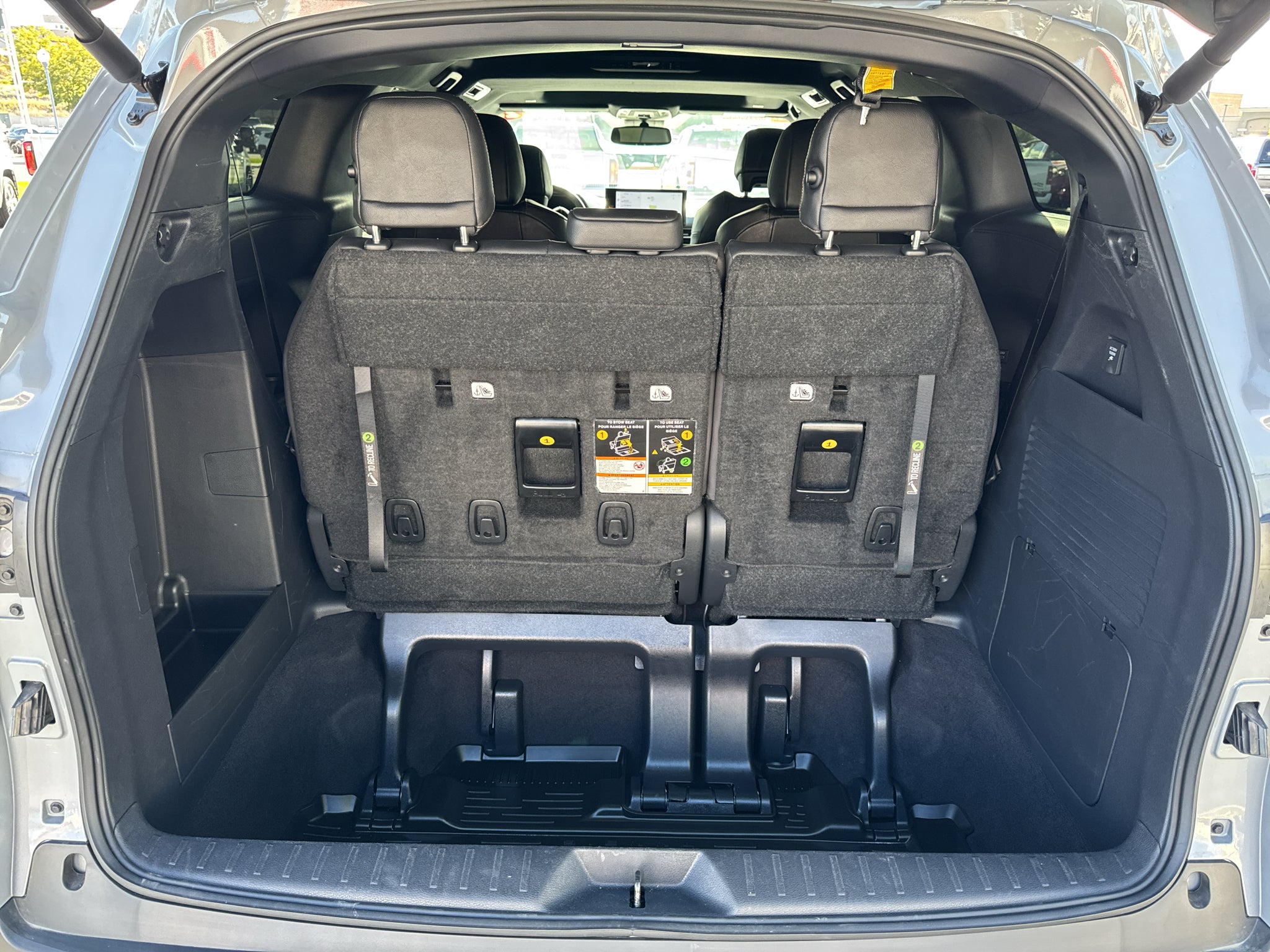 2025 Toyota Sienna Woodland Edition