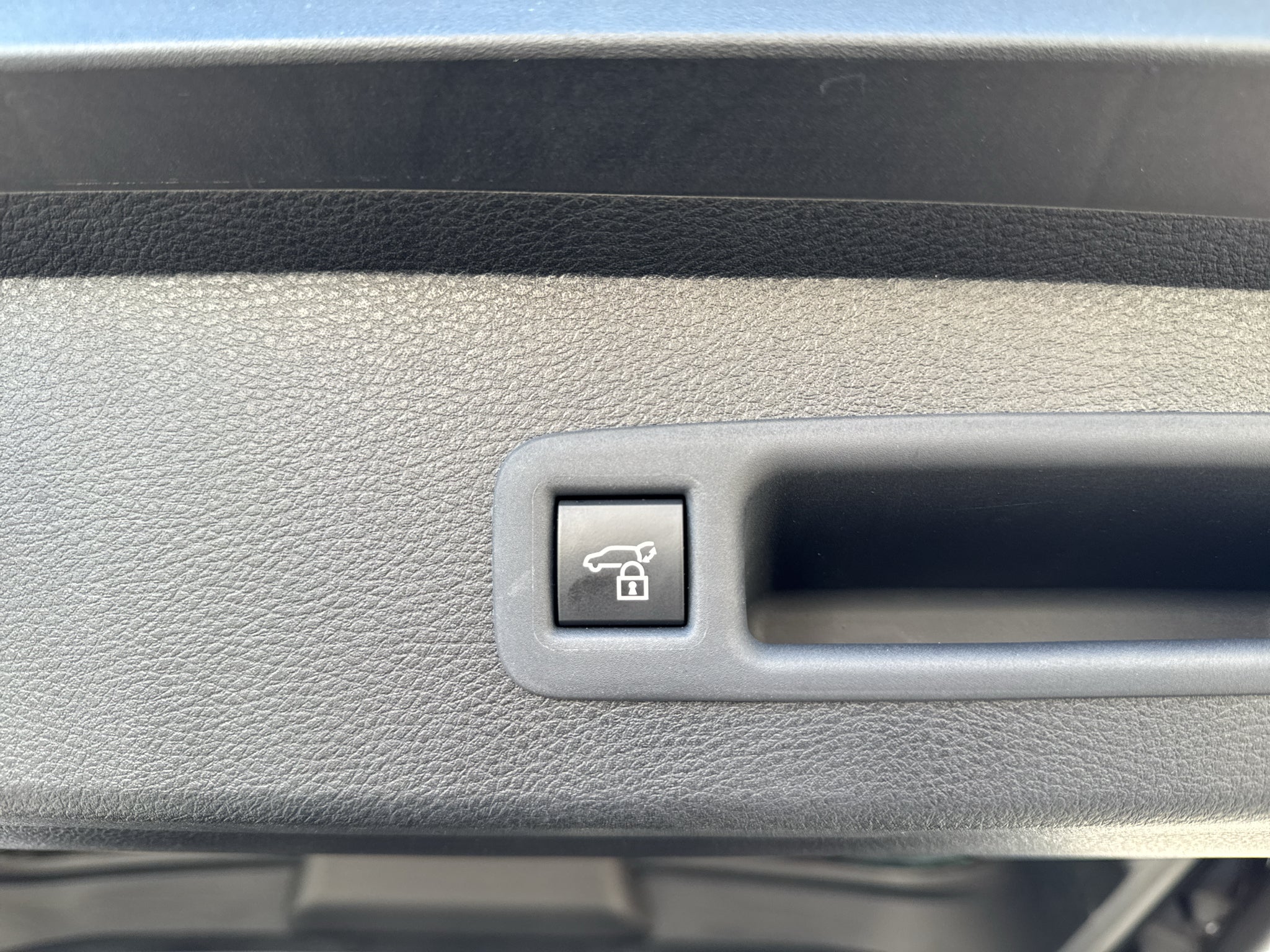 2025 Toyota Sienna Woodland Edition