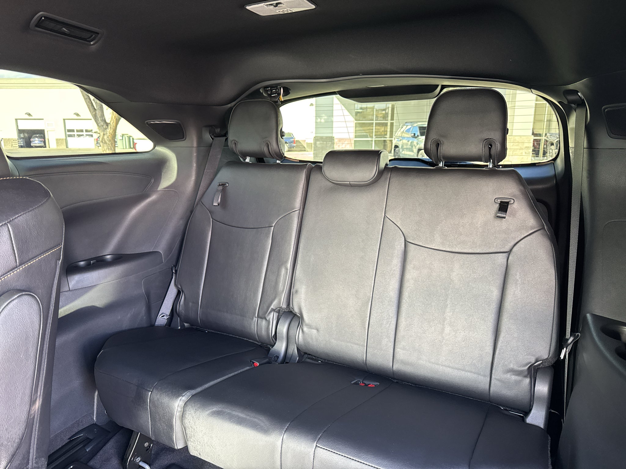2025 Toyota Sienna Woodland Edition