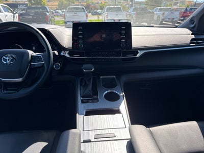 2021 Toyota Sienna XSE