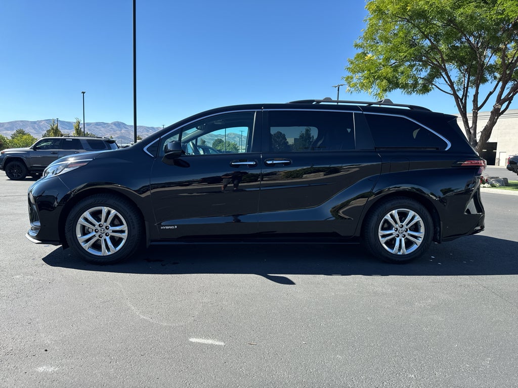 2021 Toyota Sienna XSE
