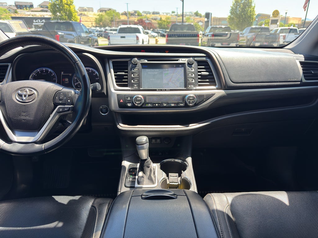 2017 Toyota Highlander Limited Platinum