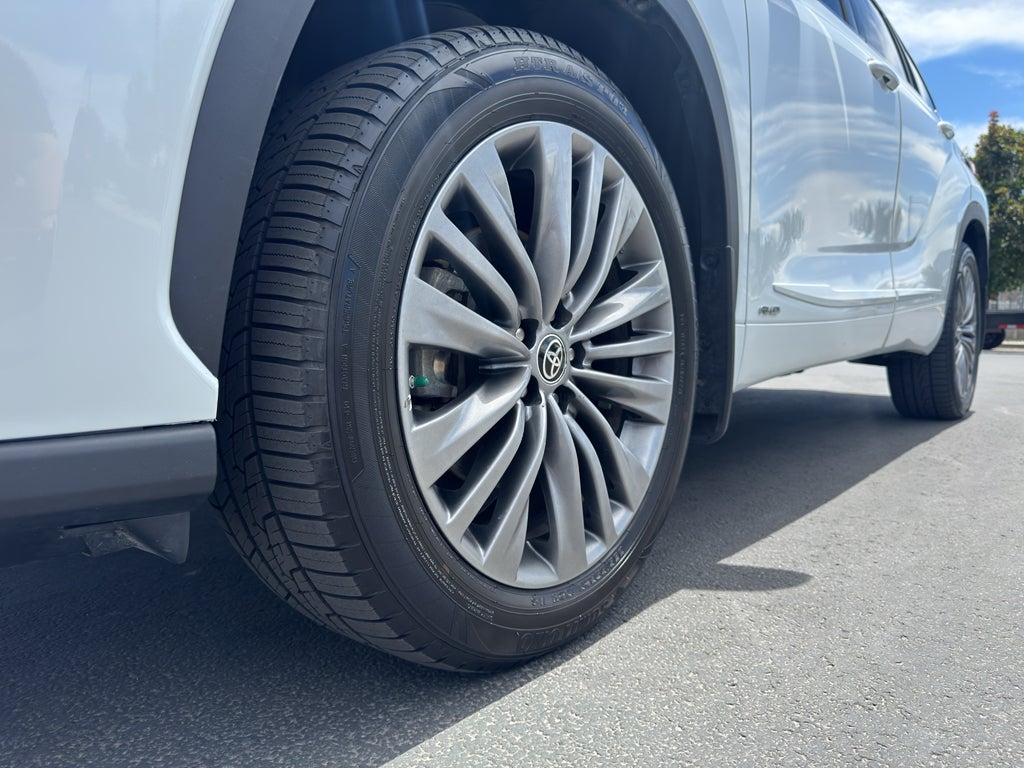 2022 Toyota Highlander Hybrid Hybrid Platinum