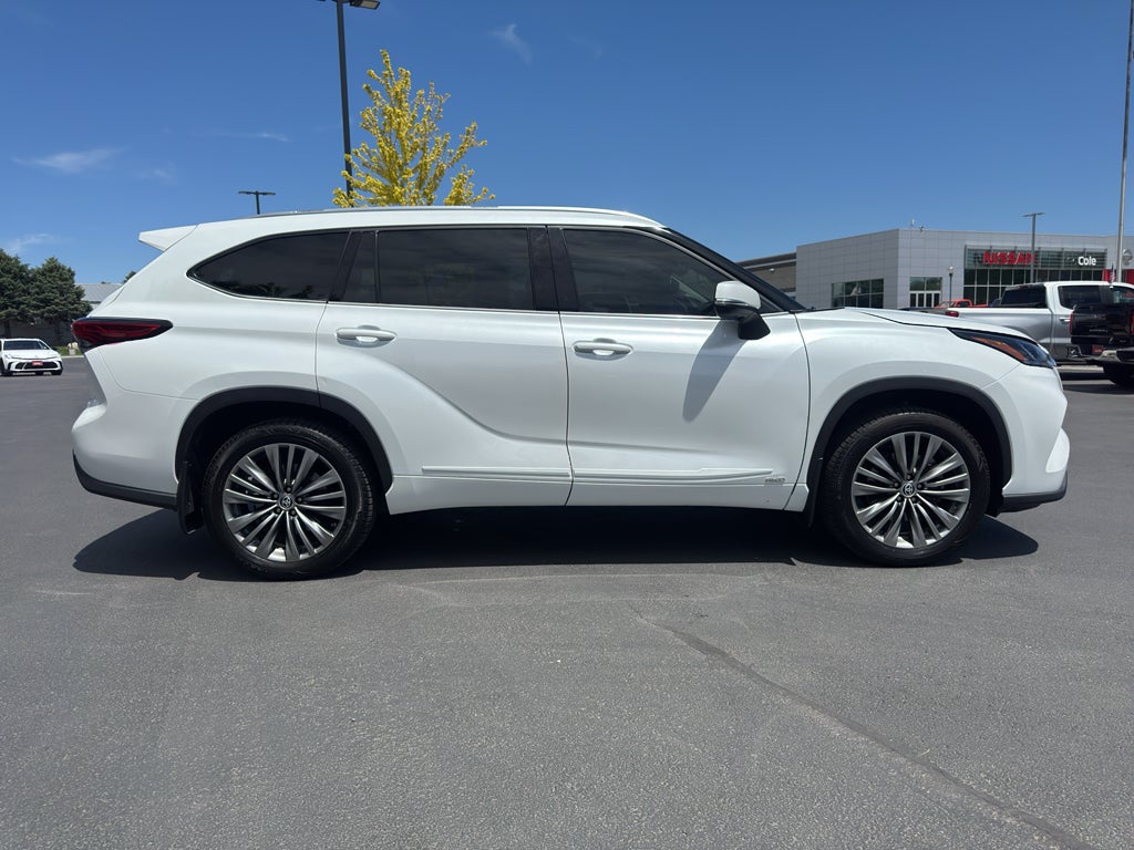 2022 Toyota Highlander Hybrid Hybrid Platinum