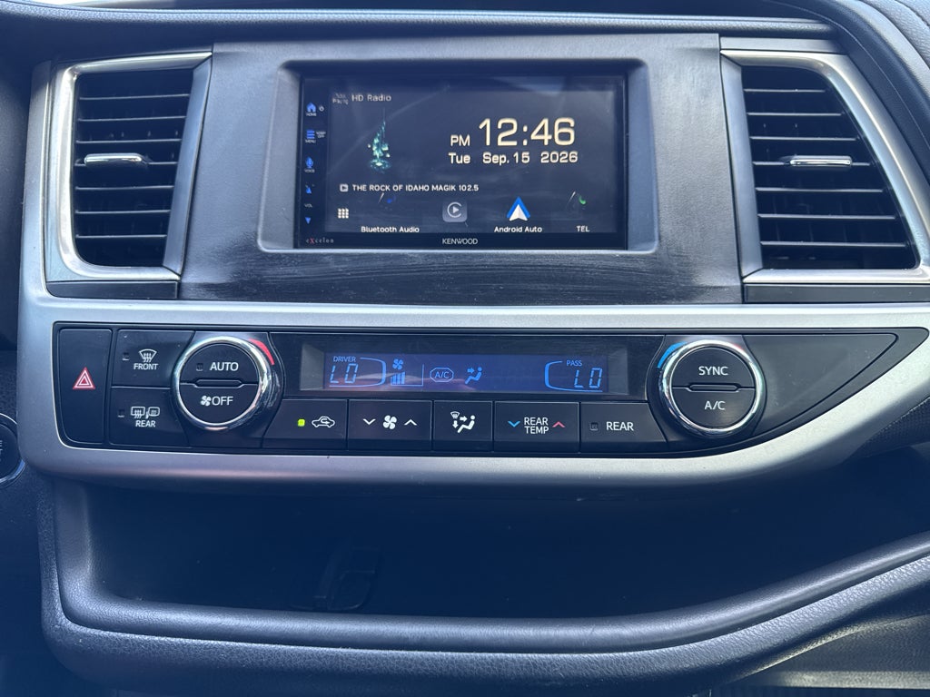2019 Toyota Highlander SE