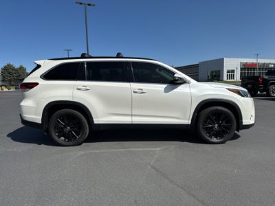 2019 Toyota Highlander SE